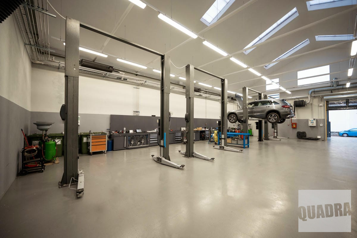 2-mercedes-benz-verona