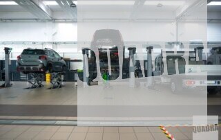 Riorganizzazione degli spazi di lavoro dell’officina Autojet Citroen Torino con macchine in fase di lavorazione