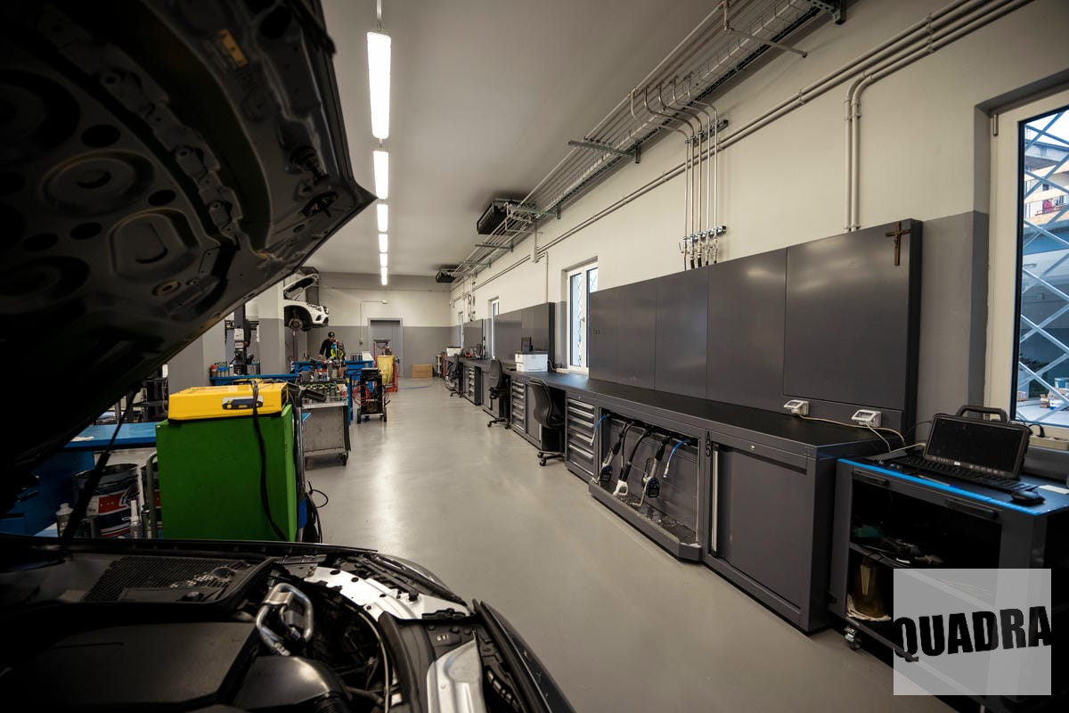 8-mercedes-benz-verona